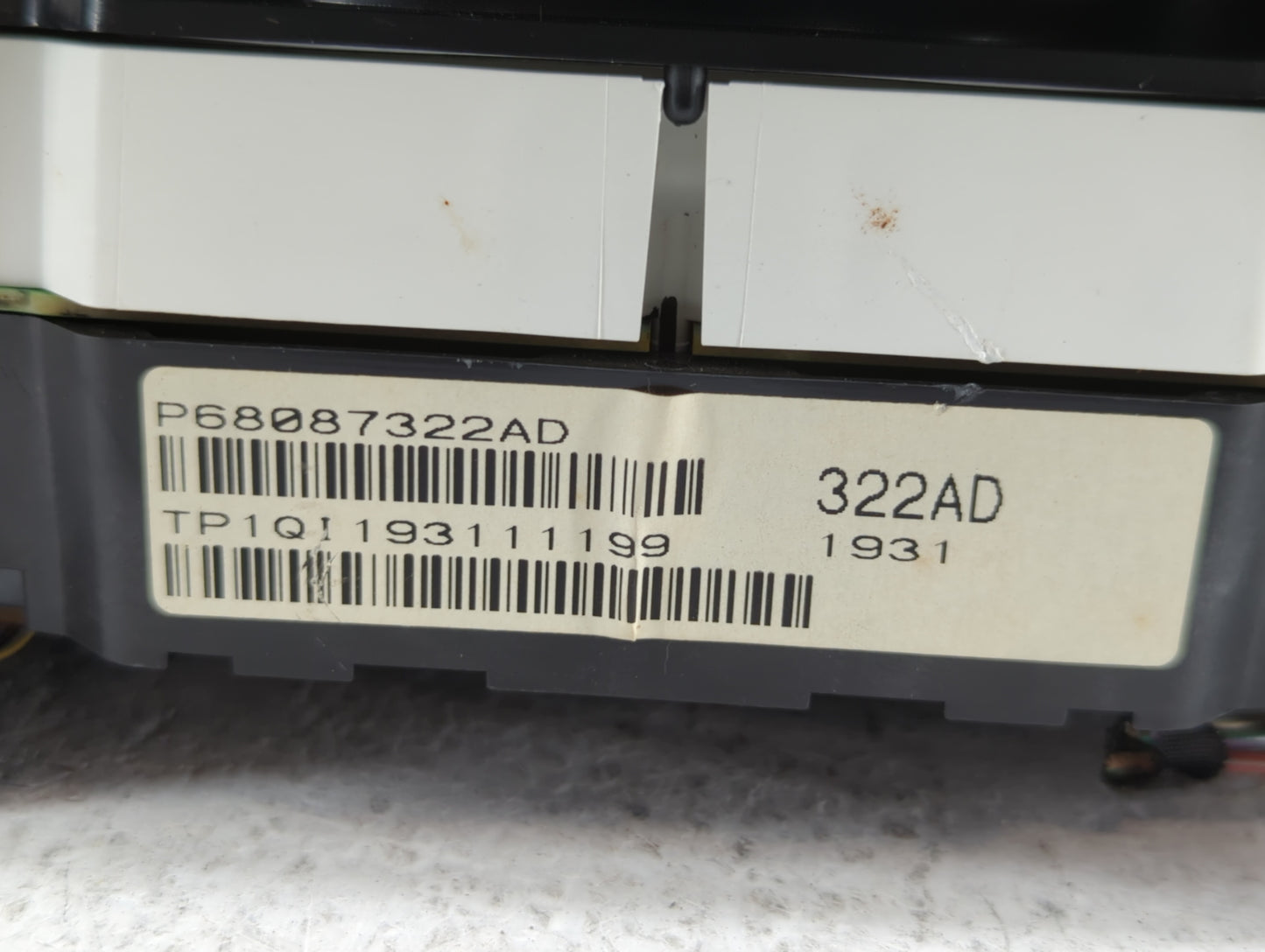 2011-2012 Dodge Caliber Instrument Cluster Speedometer Gauges P/N:P68087322AD Fits Fits 2011 2012 OEM Used Auto Parts - Oemu