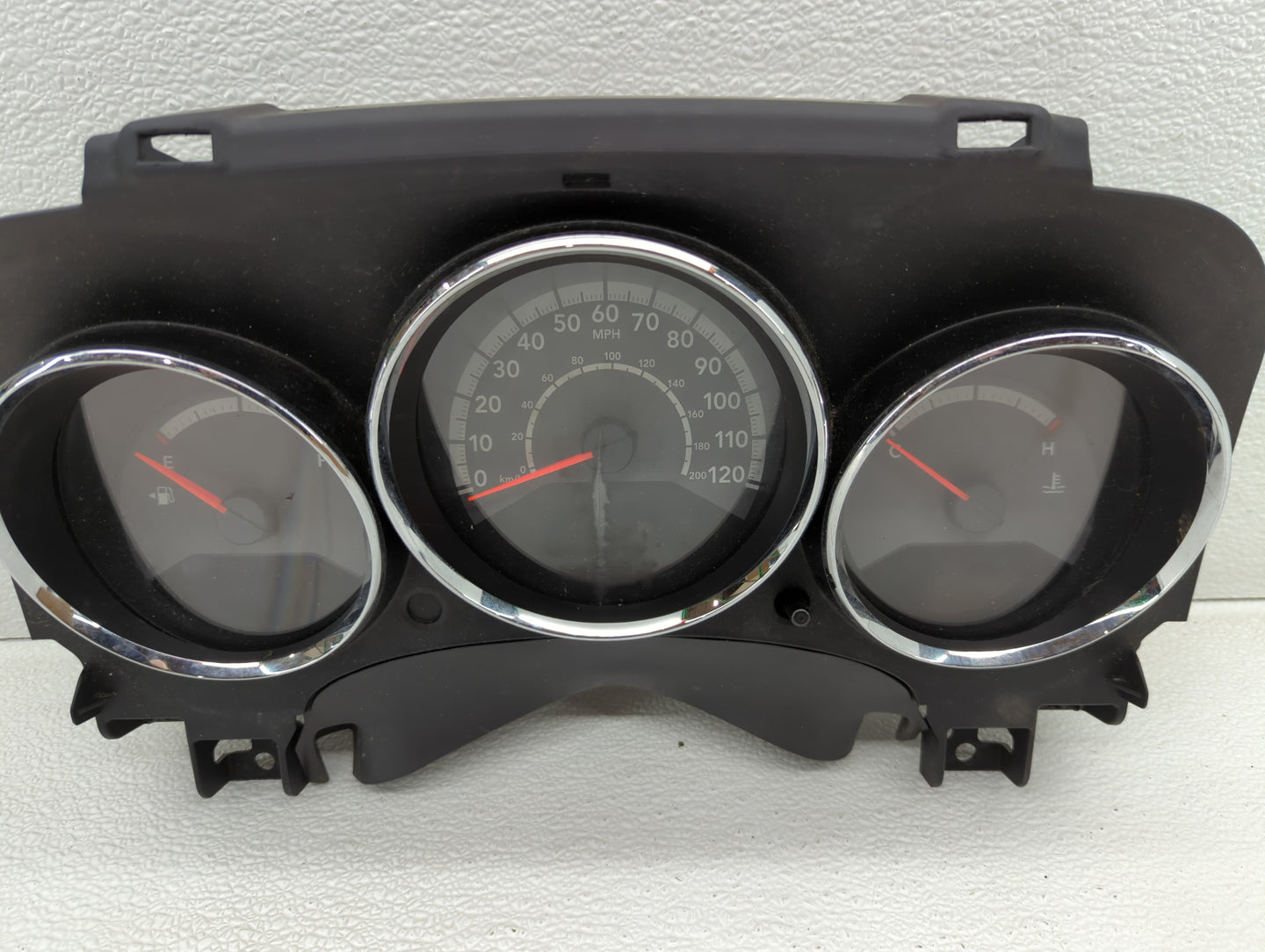 2011-2012 Dodge Caliber Instrument Cluster Speedometer Gauges P/N:P68087322AC P68087322AD Fits Fits 2011 2012 OEM Used Auto 