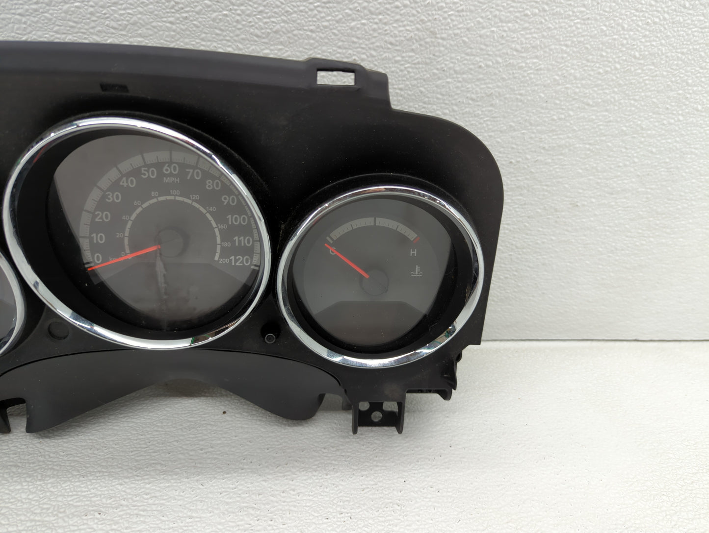 2011-2012 Dodge Caliber Instrument Cluster Speedometer Gauges P/N:P68087322AC P68087322AD Fits Fits 2011 2012 OEM Used Auto 