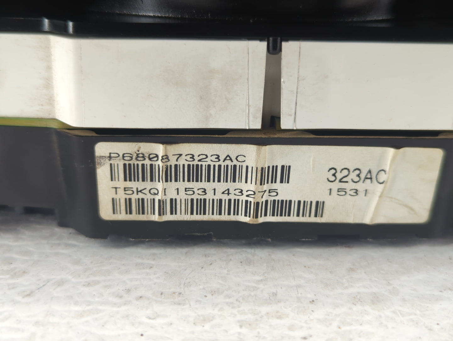2011-2012 Dodge Caliber Instrument Cluster Speedometer Gauges P/N:68087323AD Fits Fits 2011 2012 OEM Used Auto Parts - Oemus