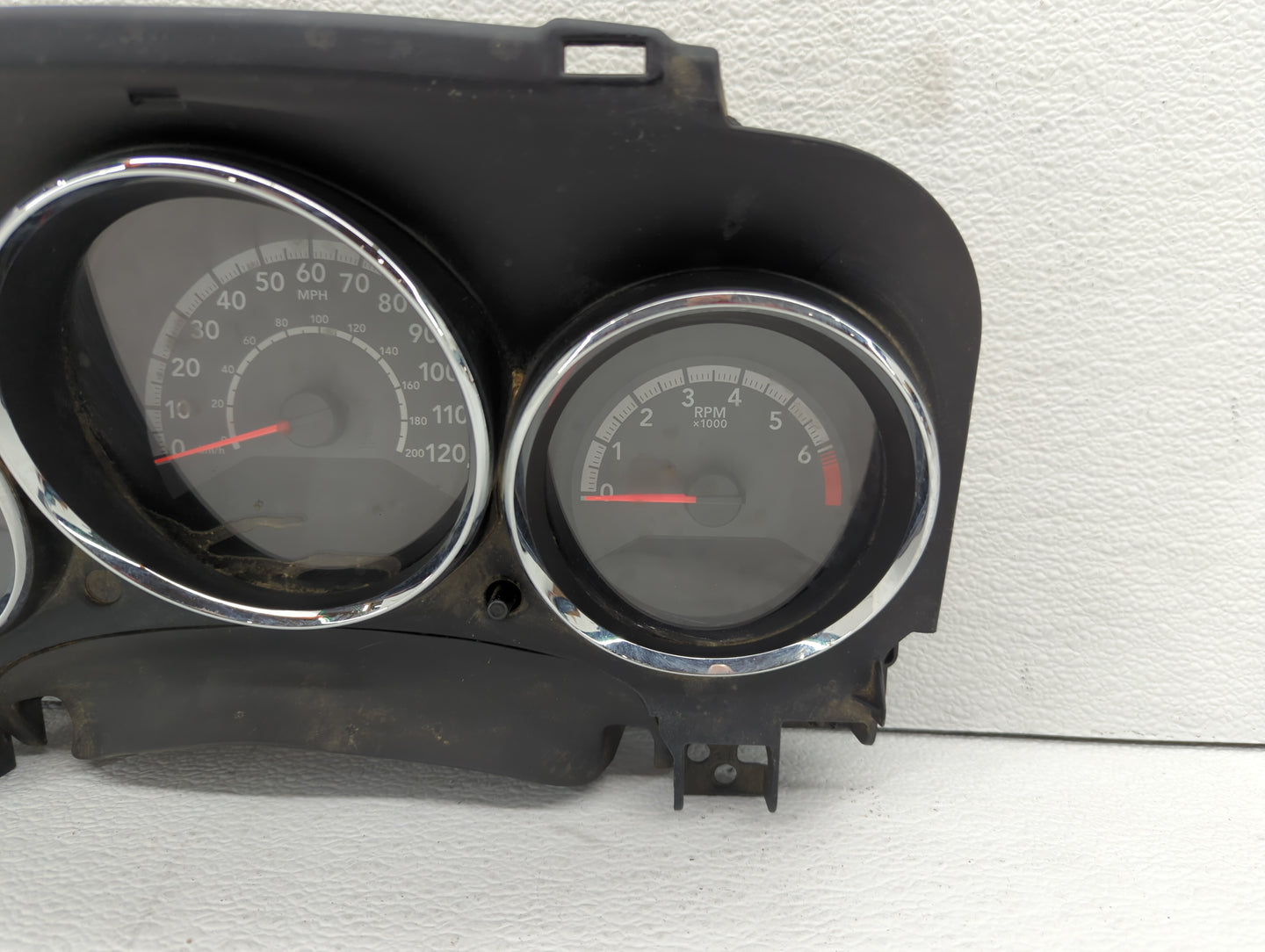 2011-2012 Dodge Caliber Instrument Cluster Speedometer Gauges P/N:68087323AD Fits Fits 2011 2012 OEM Used Auto Parts - Oemus