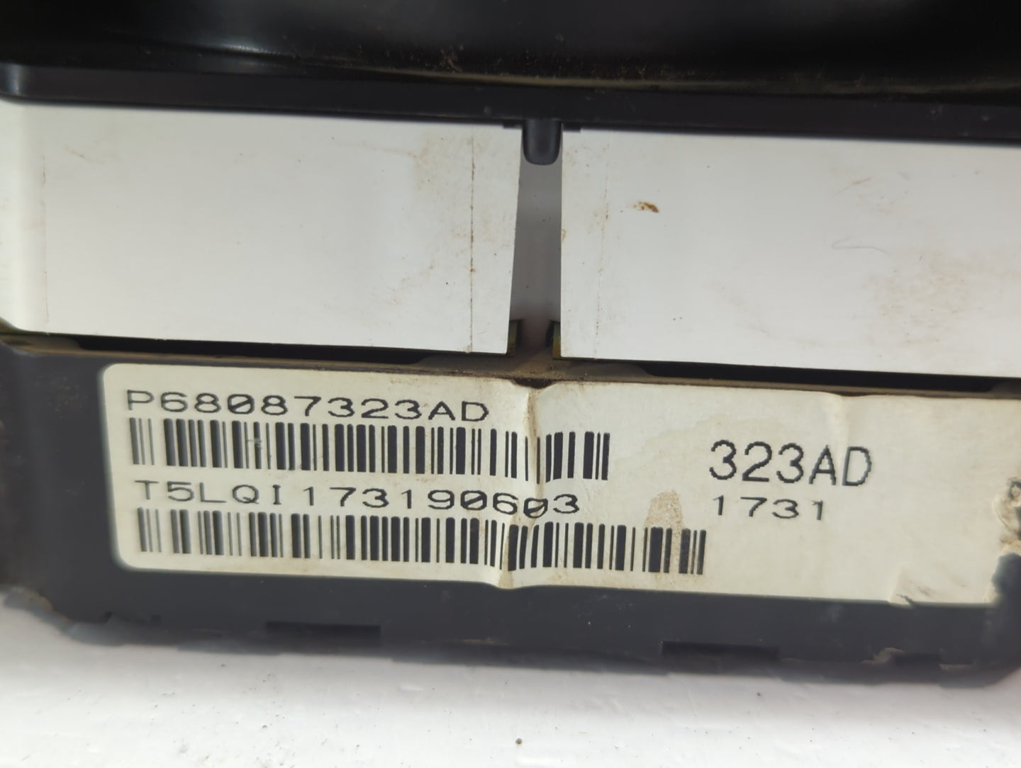 2011-2012 Dodge Caliber Instrument Cluster Speedometer Gauges P/N:68087323AD Fits Fits 2011 2012 OEM Used Auto Parts - Oemus