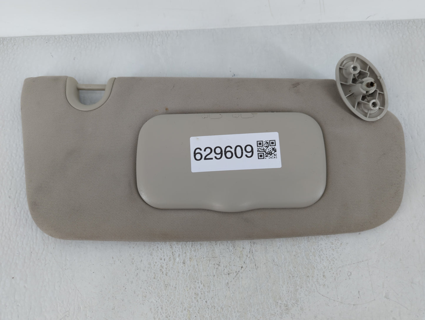 2009-2012 Dodge Caliber Sun Visor Shade Replacement Passenger Right Mirror Fits Fits 2009 2010 2011 2012 OEM Used Auto Parts