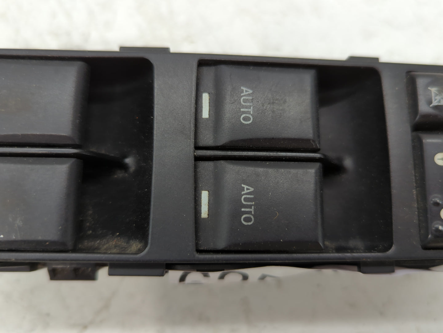 2011-2012 Dodge Caliber Master Power Window Switch Replacement Driver Side Left P/N:04602781AA Fits OEM Used Auto Parts - Oe