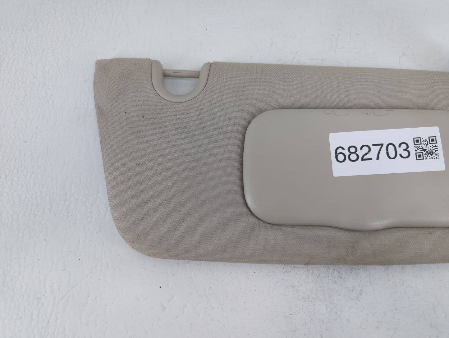 2009-2012 Dodge Caliber Sun Visor Shade Replacement Passenger Right Mirror Fits Fits 2009 2010 2011 2012 OEM Used Auto Parts