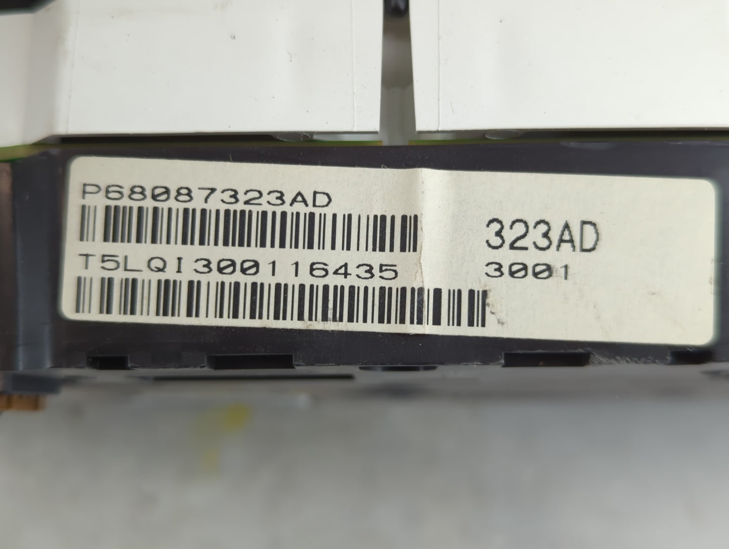 2011-2012 Dodge Caliber Instrument Cluster Speedometer Gauges P/N:P68087323AD Fits Fits 2011 2012 OEM Used Auto Parts - Oemu