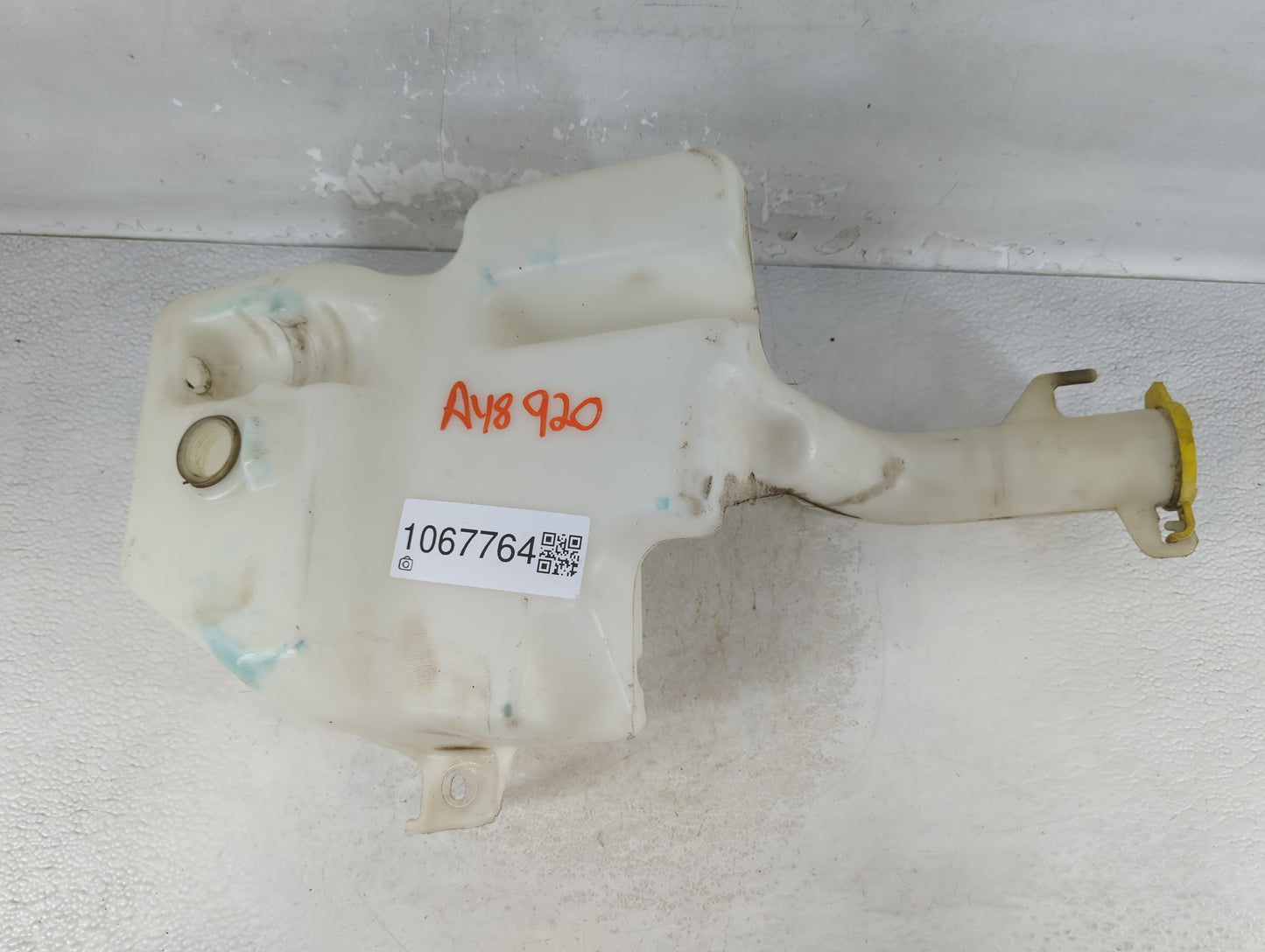 Dodge Caravan Windshield Washer Fluid Reservoir Bottle Oem - Oemusedautoparts1.com
