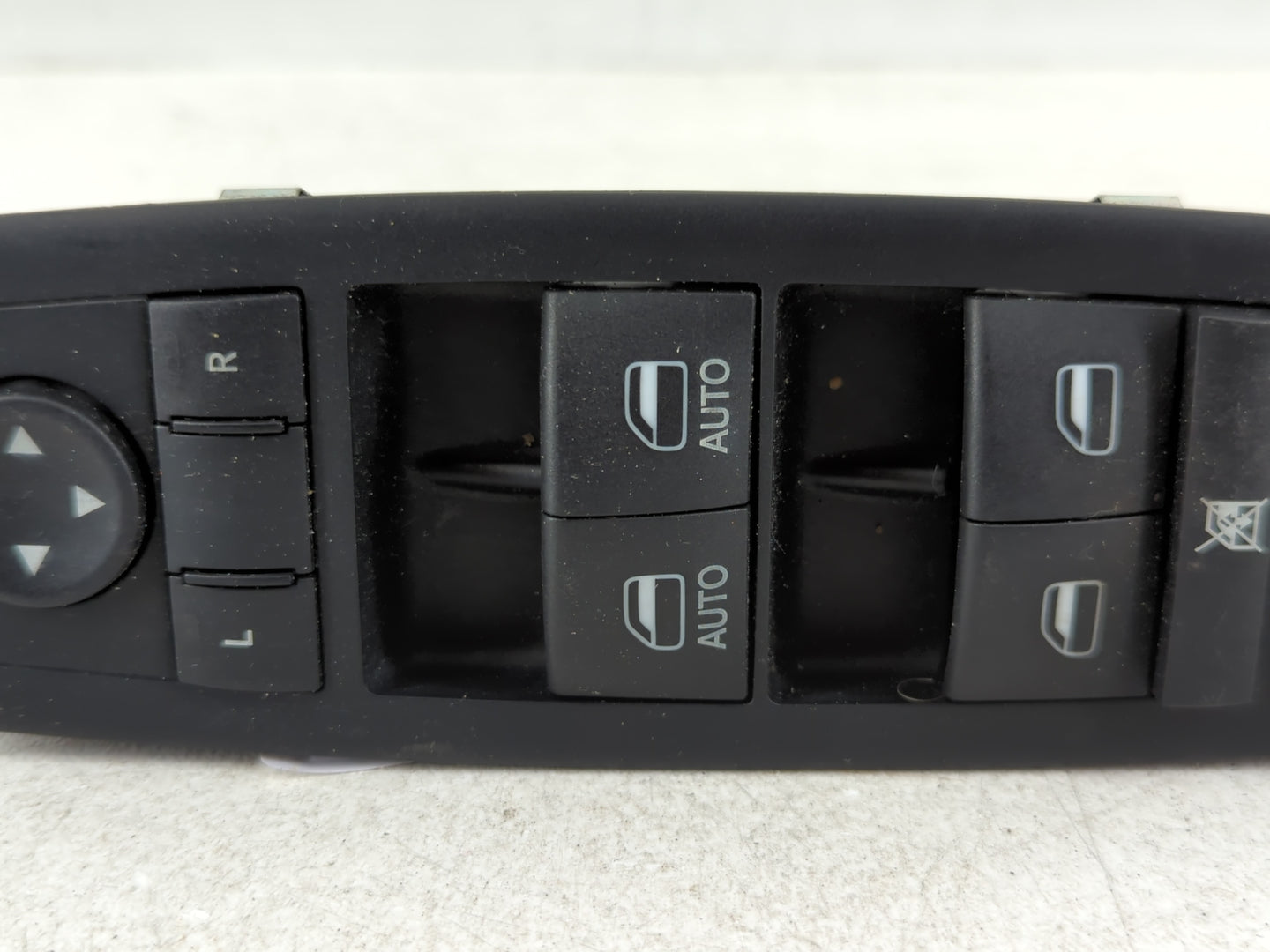 2012 Dodge Caravan Master Power Window Switch Replacement Driver Side Left P/N:68110871AA Fits OEM Used Auto Parts - Oemused
