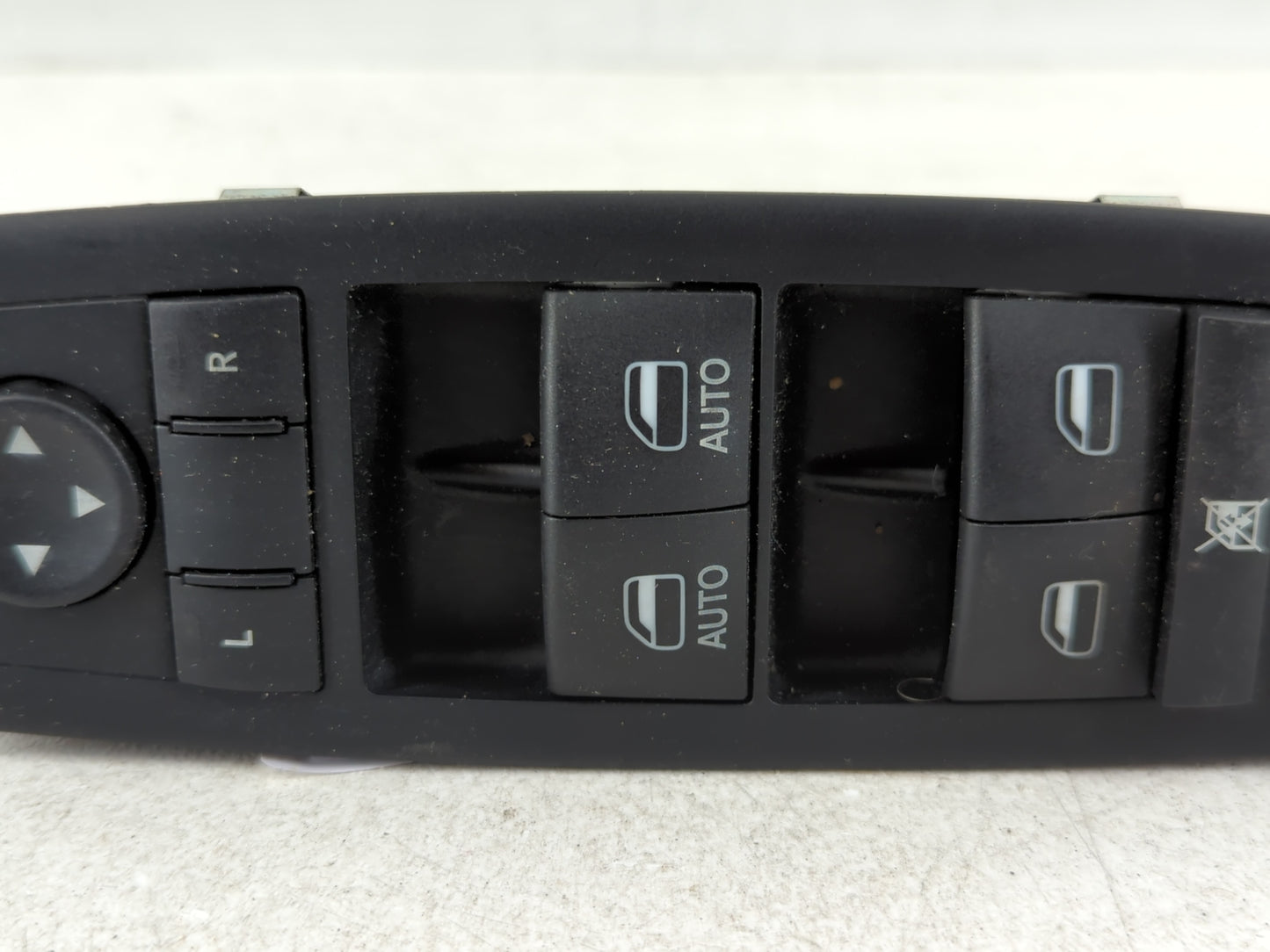 2012 Dodge Caravan Master Power Window Switch Replacement Driver Side Left P/N:68110871AA Fits OEM Used Auto Parts - Oemused