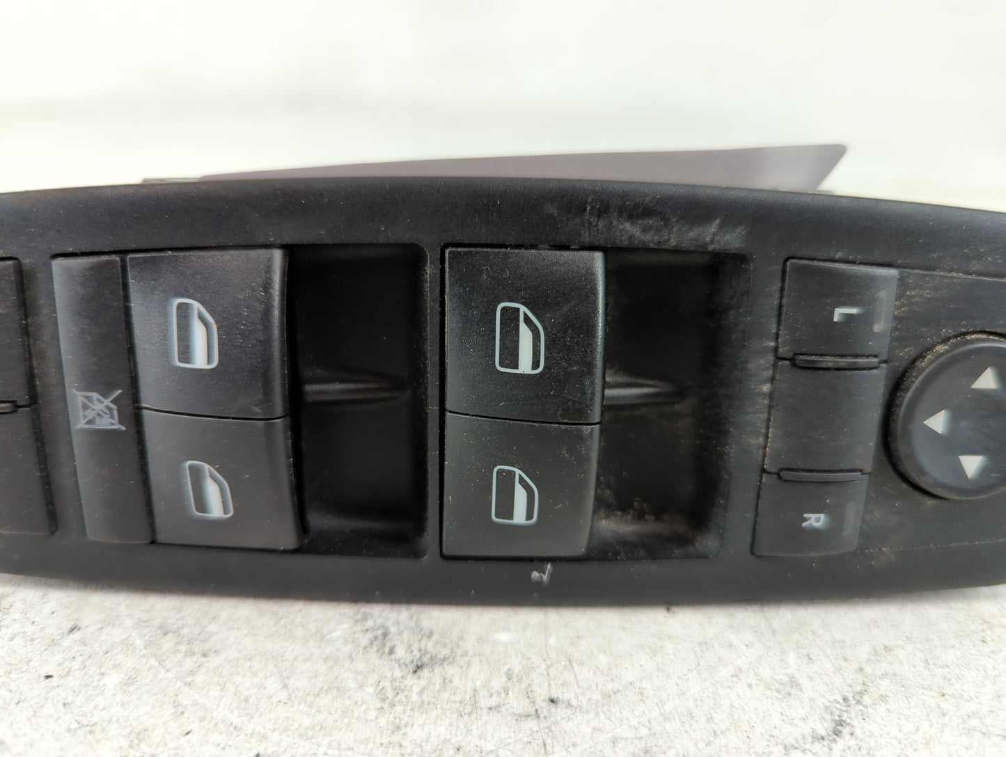 2012 Dodge Caravan Master Power Window Switch Replacement Driver Side Left P/N:04602535AG Fits OEM Used Auto Parts - Oemused