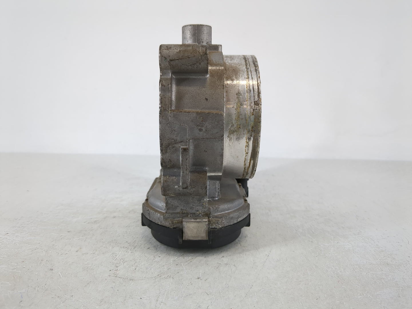 2012 Dodge Caravan Throttle Body P/N:05184349AC Fits Fits 2011 2013 2014 2015 2016 2017 2018 2019 2020 2021 2022 OEM Used Au