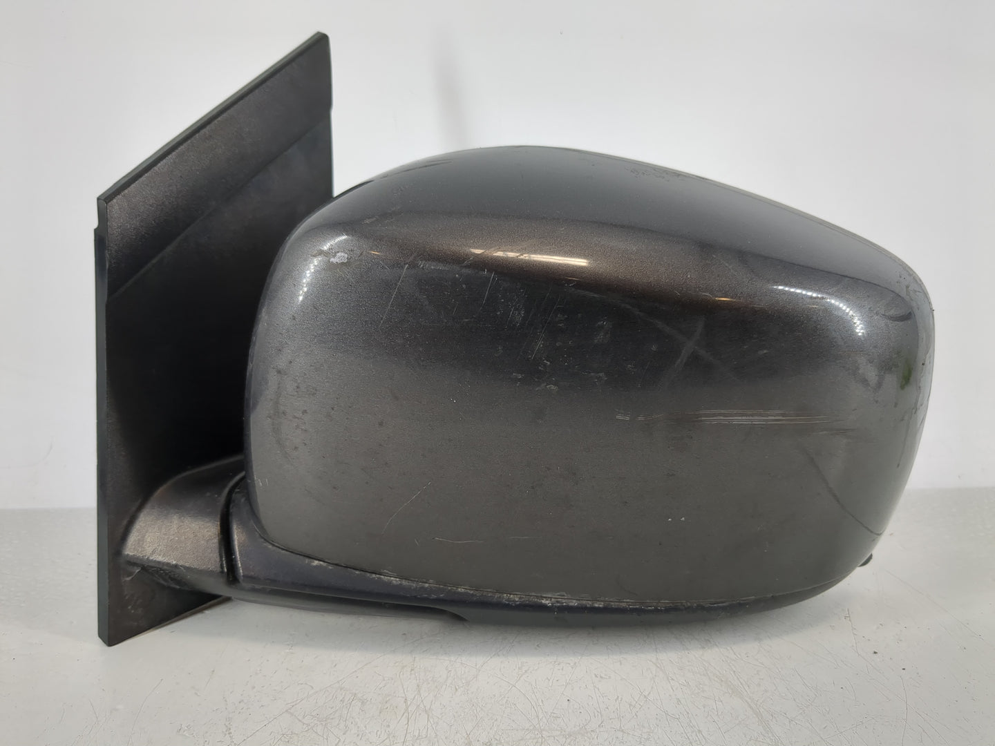 2012 Dodge Caravan Driver Side View Mirror - Left Door Mirror OEM Used - Oemusedautoparts1.com