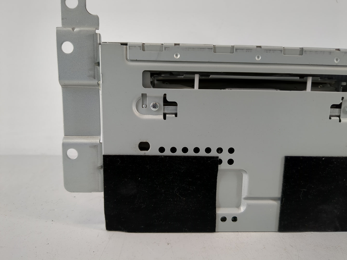 2012 Dodge Caravan Radio AM FM Cd Player Receiver Replacement P/N:9L8T-19C157-BB Fits OEM Used Auto Parts - Oemusedautoparts