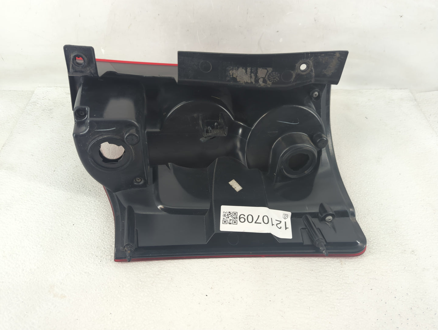 2012 Dodge Caravan Tail Light Assembly Driver Left OEM P/N:05182525AD Fits Fits 2011 2013 2014 2015 2016 2017 2018 2019 2020
