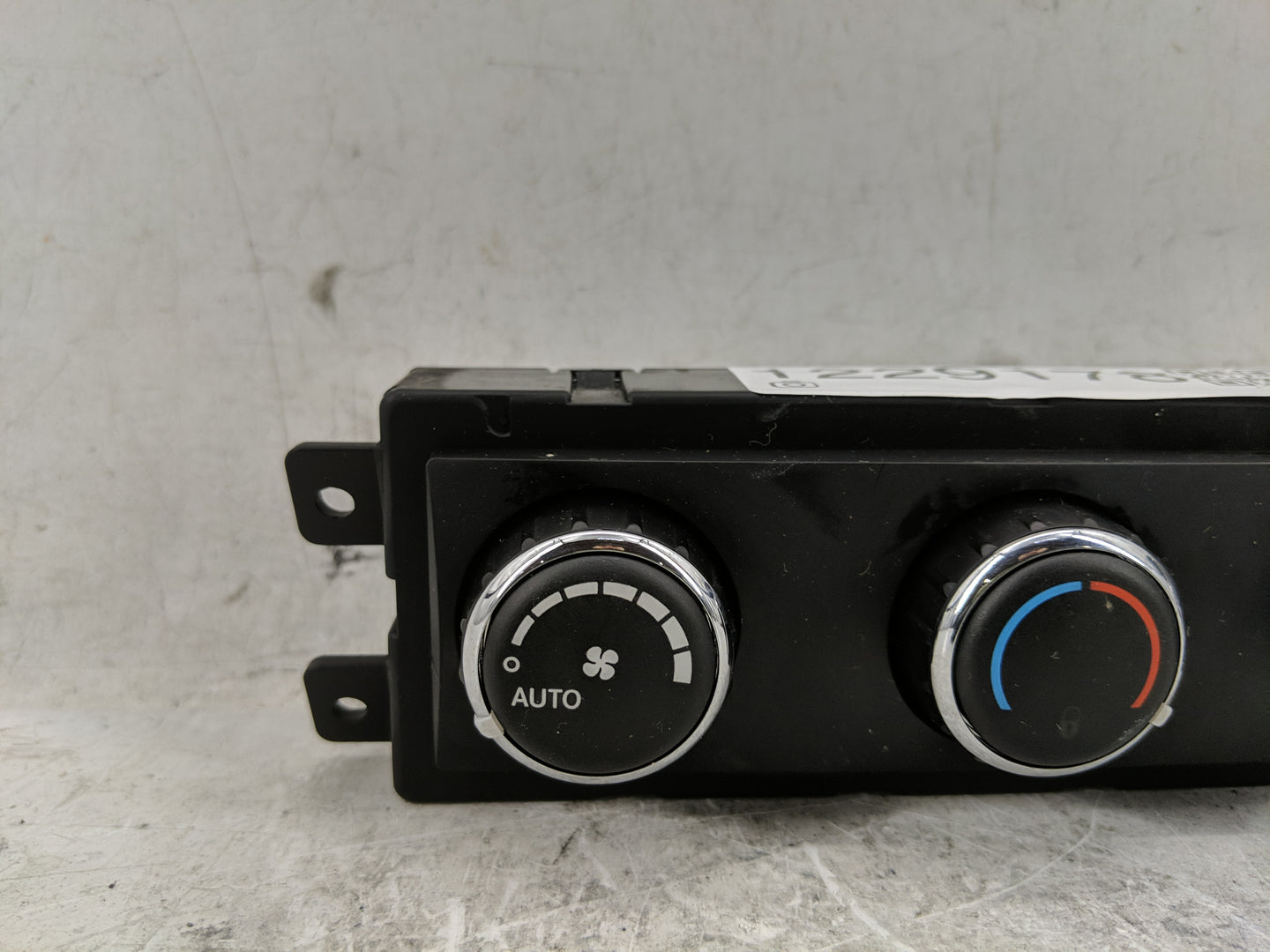 2012 Dodge Caravan Climate Control Module Temperature AC/Heater Replacement P/N:P55111240AK Fits OEM Used Auto Parts - Oemus