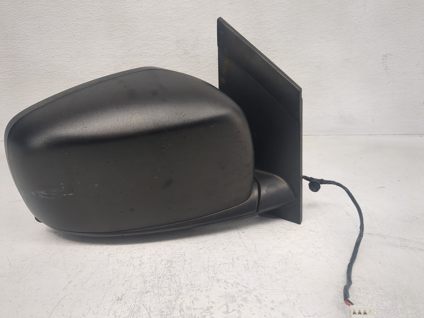 2012 Dodge Caravan Side Mirror Replacement Passenger Right View Door Mirror P/N:05113410AD Fits OEM Used Auto Parts - Oemuse