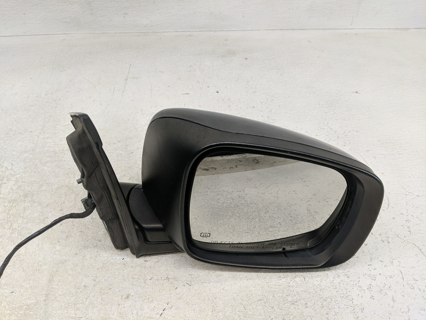 2012 Dodge Caravan Side Mirror Replacement Passenger Right View Door Mirror P/N:1AB721AVAE Fits OEM Used Auto Parts - Oemuse