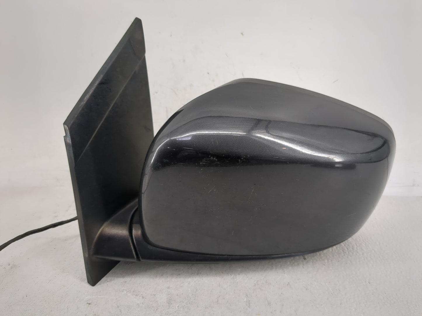 2012 Dodge Caravan Driver Side View Mirror - Left Door Mirror OEM Used - Oemusedautoparts1.com
