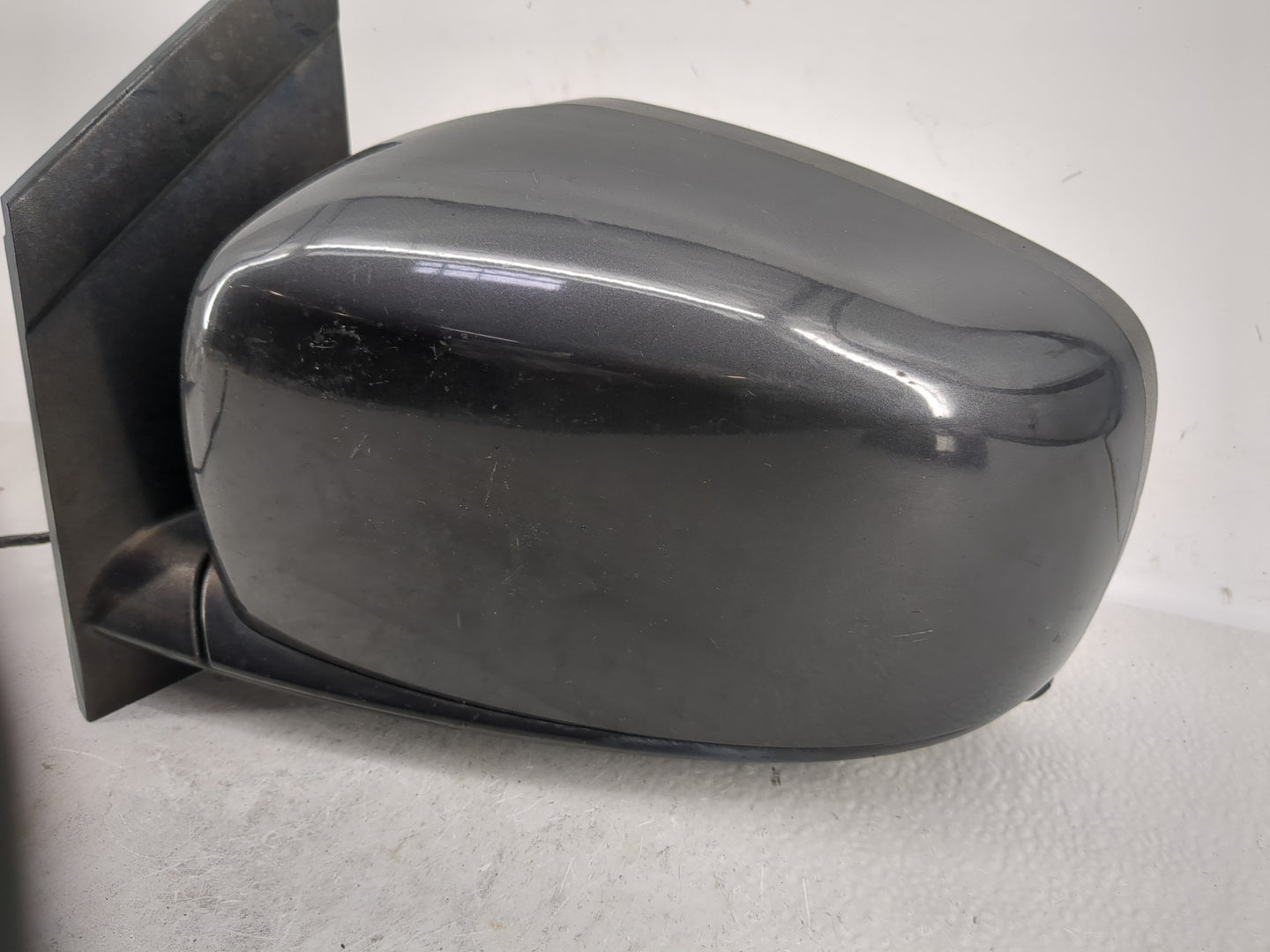 2012 Dodge Caravan Driver Side View Mirror - Left Door Mirror OEM Used - Oemusedautoparts1.com