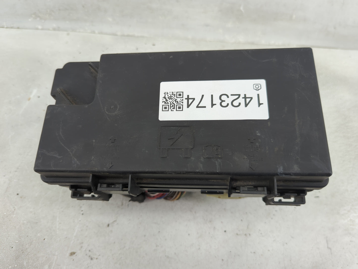 Dodge Caravan Fusebox Fuse Box Relay Module Tipm R62337-001 1423174 - Oemusedautoparts1.com