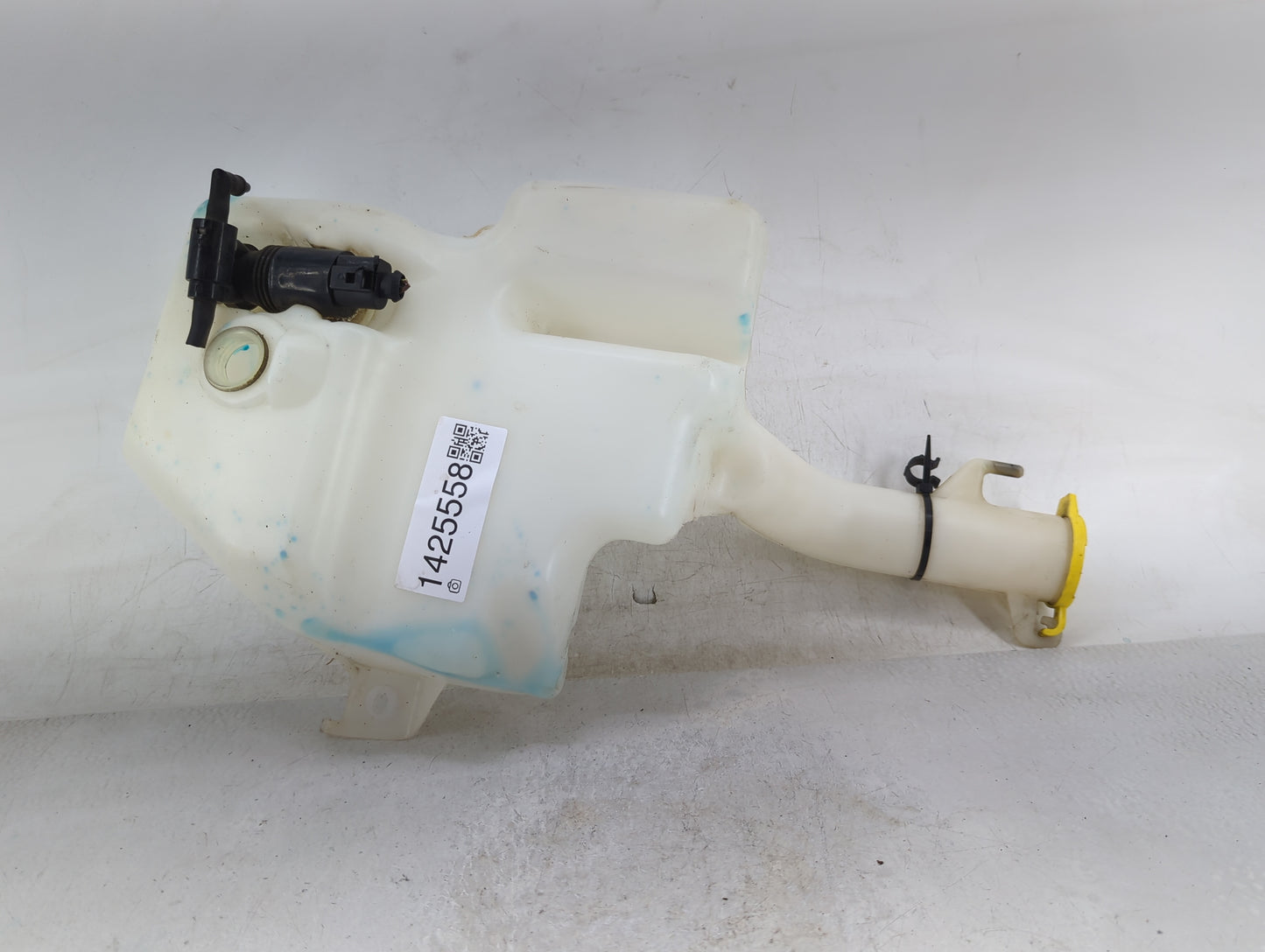 Dodge Caravan Windshield Washer Fluid Reservoir Bottle Oem - Oemusedautoparts1.com