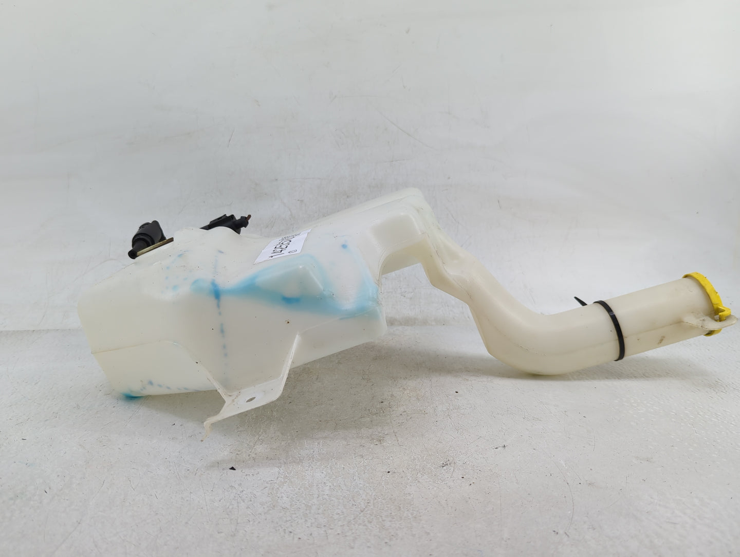 Dodge Caravan Windshield Washer Fluid Reservoir Bottle Oem - Oemusedautoparts1.com