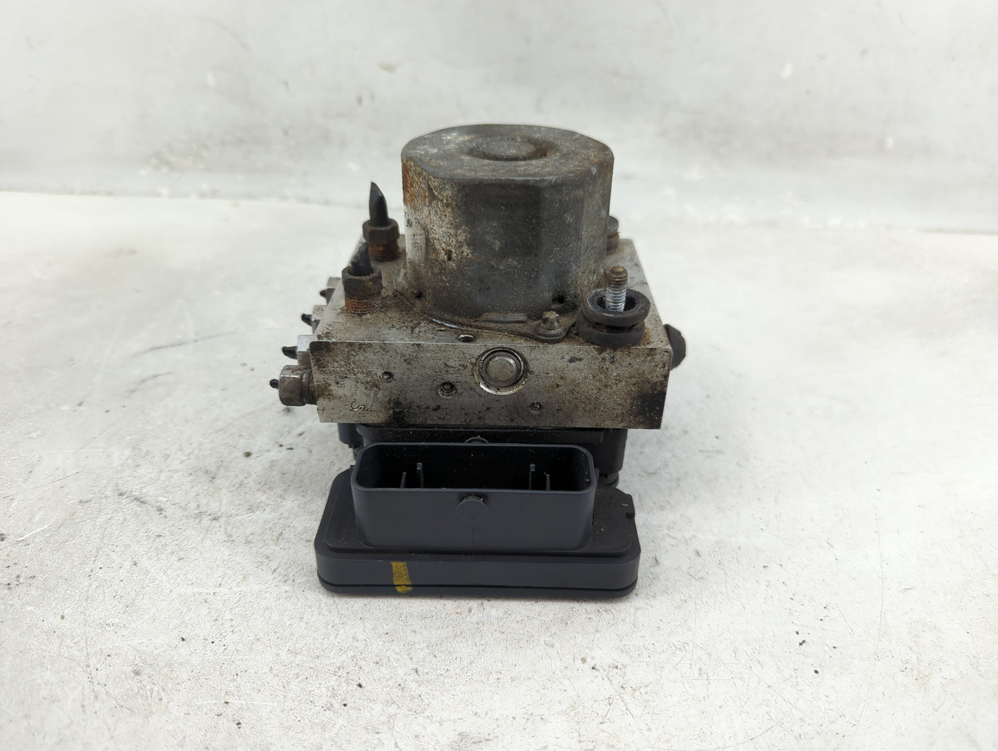 2012 Dodge Caravan ABS Pump Control Module Replacement P/N:P05154911AE Fits OEM Used Auto Parts - Oemusedautoparts1.com