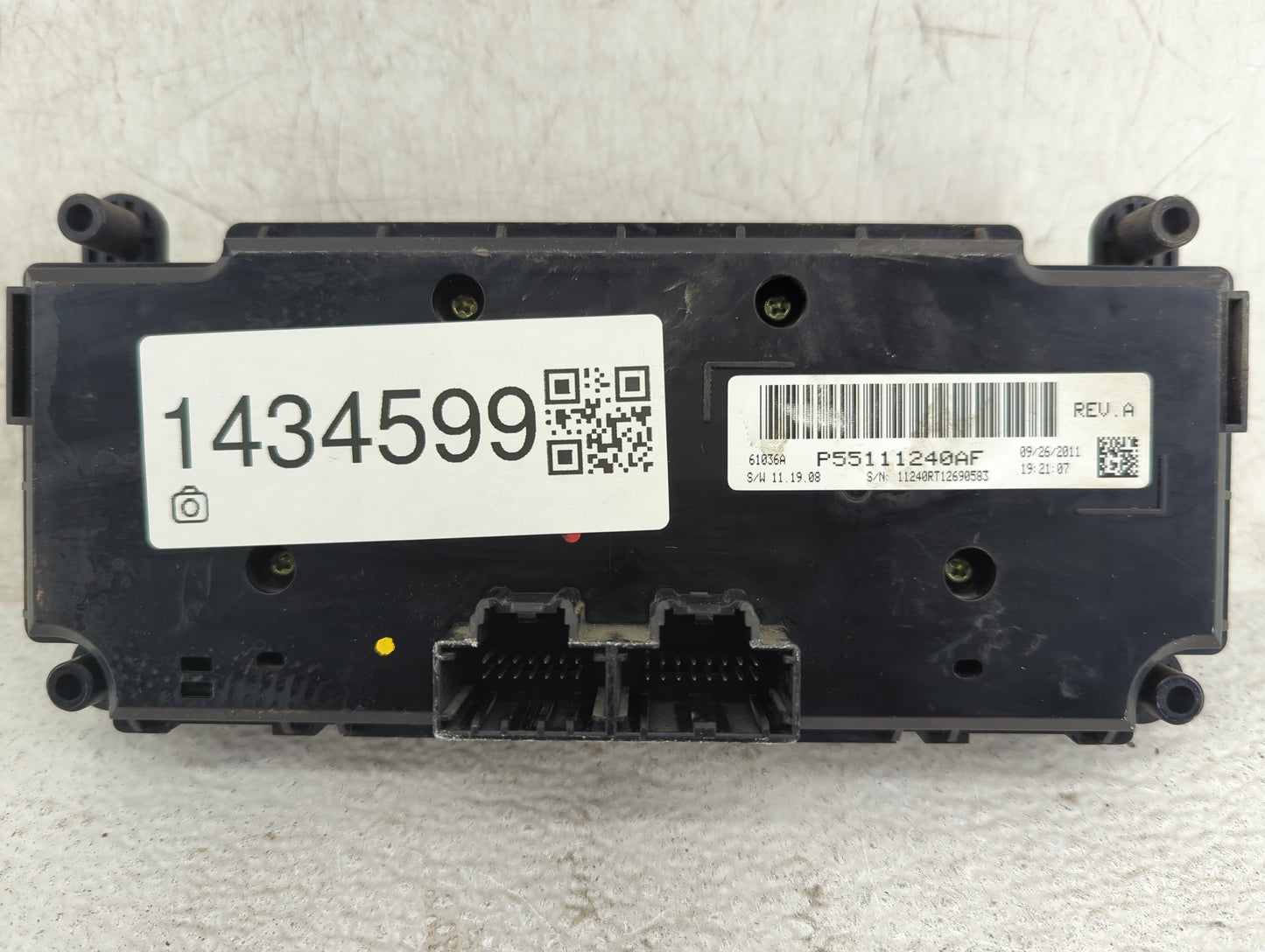 2012 Dodge Caravan Climate Control Module Temperature AC/Heater Replacement P/N:P55111240AF Fits OEM Used Auto Parts - Oemus
