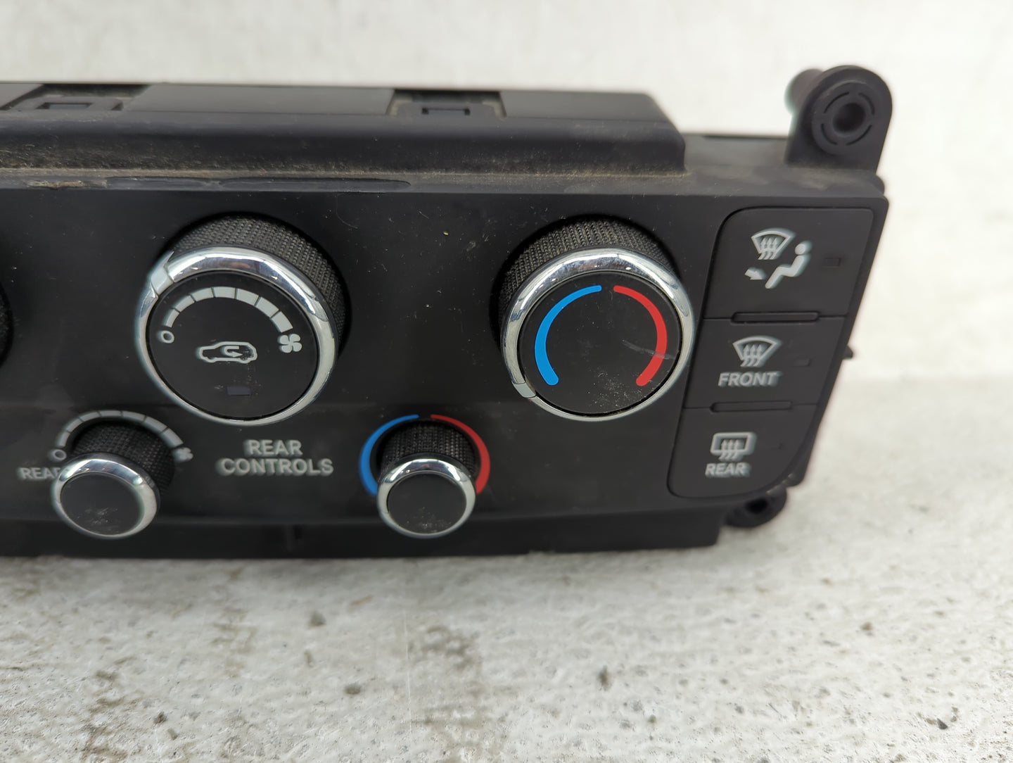 2012 Dodge Caravan Climate Control Module Temperature AC/Heater Replacement P/N:P55111240AF Fits OEM Used Auto Parts - Oemus