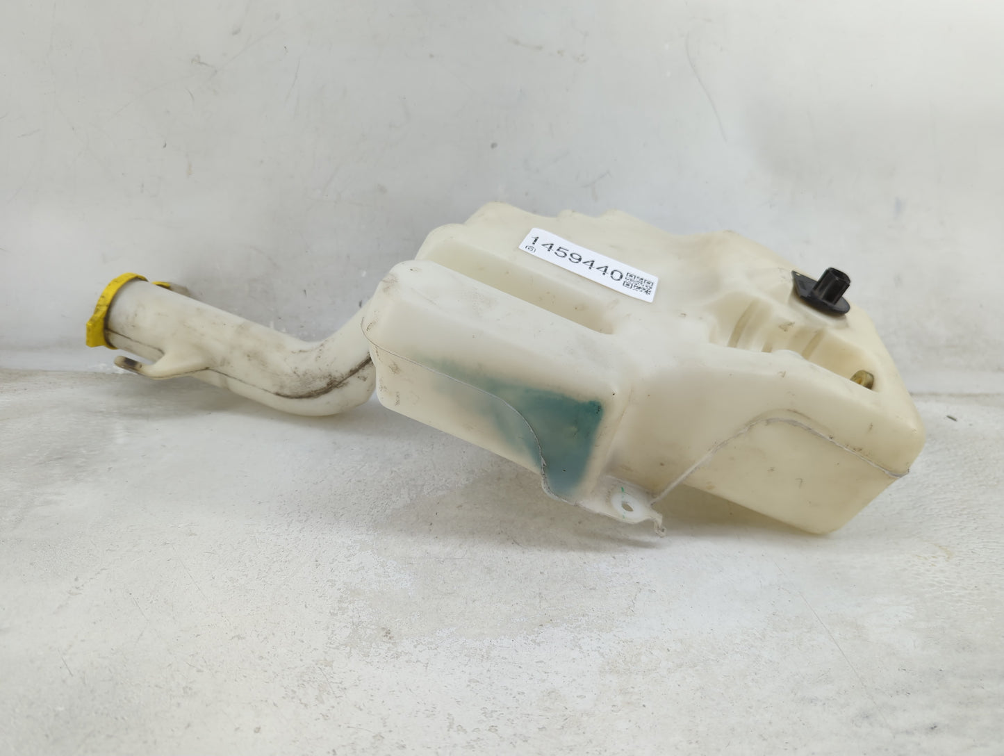 Dodge Caravan Windshield Washer Fluid Reservoir Bottle Oem 1459440 - Oemusedautoparts1.com