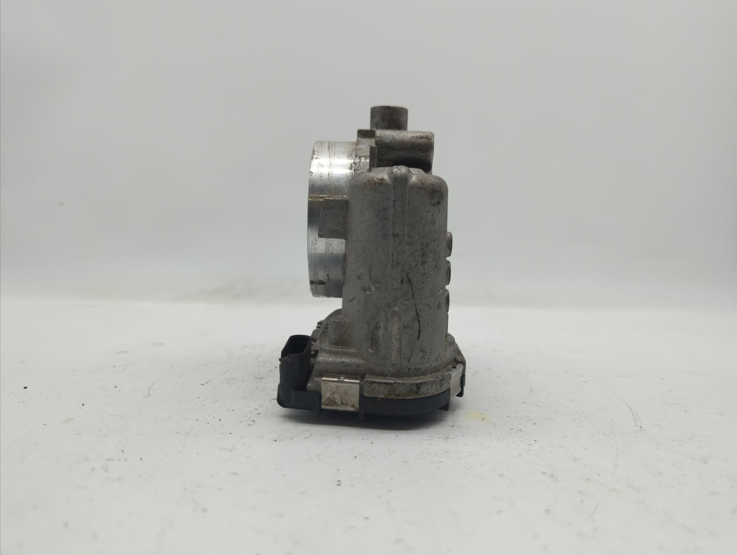 2012 Dodge Caravan Throttle Body P/N:05184349AC Fits Fits 2011 2013 2014 2015 2016 2017 2018 2019 OEM Used Auto Parts - Oemu