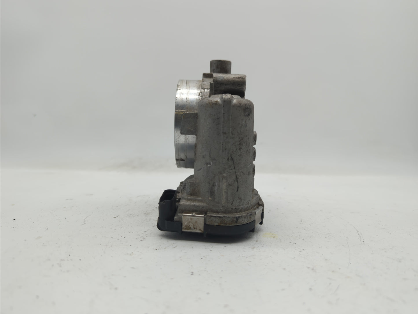 2012 Dodge Caravan Throttle Body P/N:05184349AC Fits Fits 2011 2013 2014 2015 2016 2017 2018 2019 OEM Used Auto Parts - Oemu