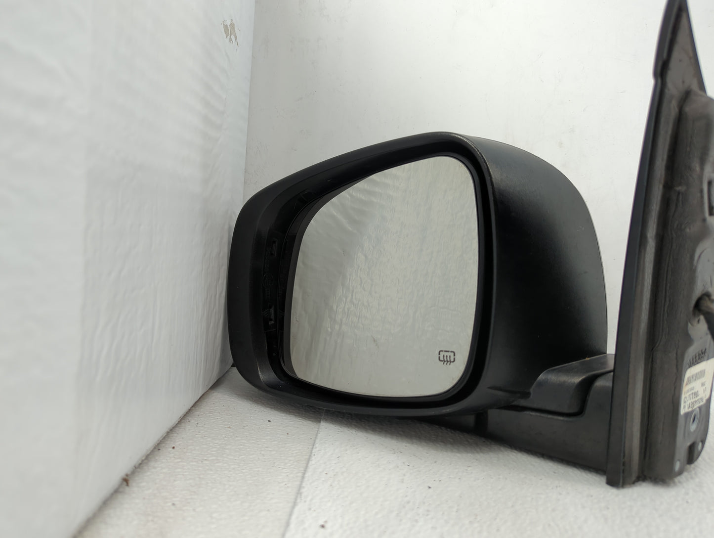 2012 Dodge Caravan Driver Side View Mirror - Left Door Mirror OEM Used - Oemusedautoparts1.com