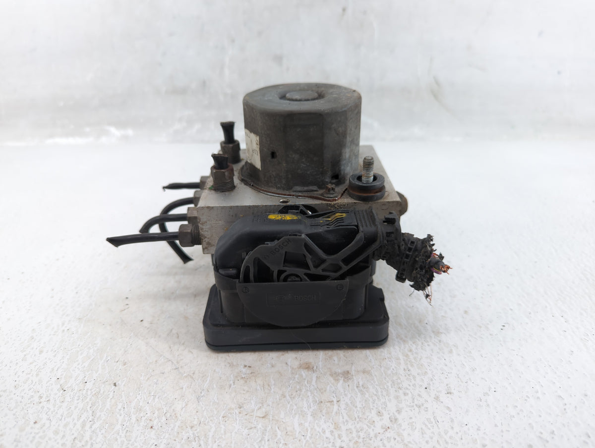 2012 Dodge Caravan Anti-Lock Brake ABS Pump Module Actuator OEM P/N:P05154911AG Fits OEM Used Auto Parts - Oemusedautoparts1