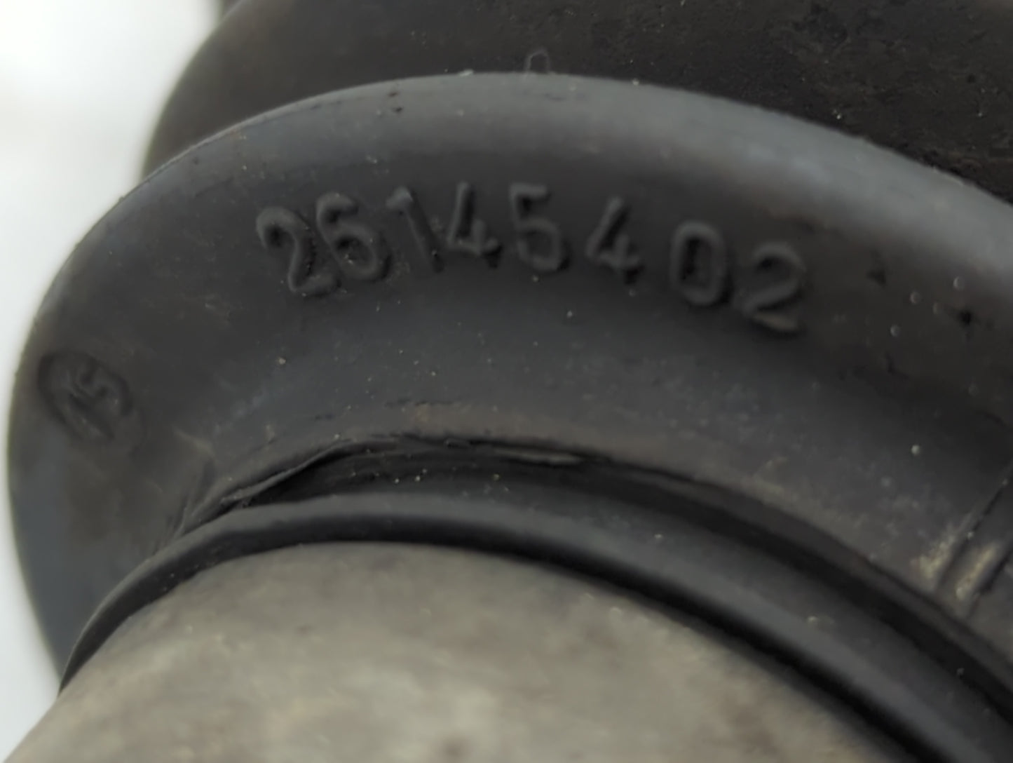 Dodge Caravan Axle Shaft Front Driver Cv C/v - Oemusedautoparts1.com