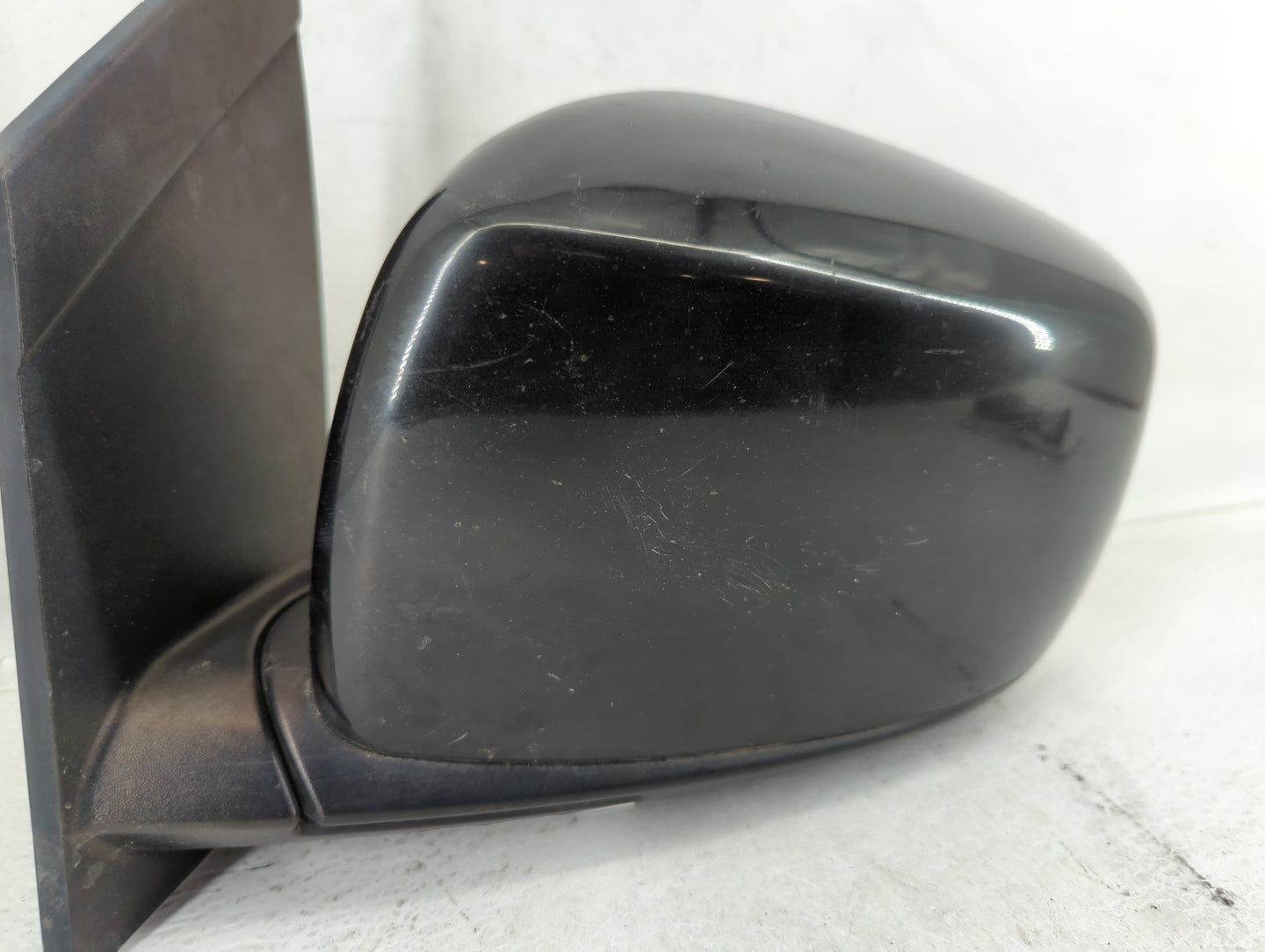 2012 Dodge Caravan Driver Side View Mirror - Left Door Mirror OEM Used - Oemusedautoparts1.com