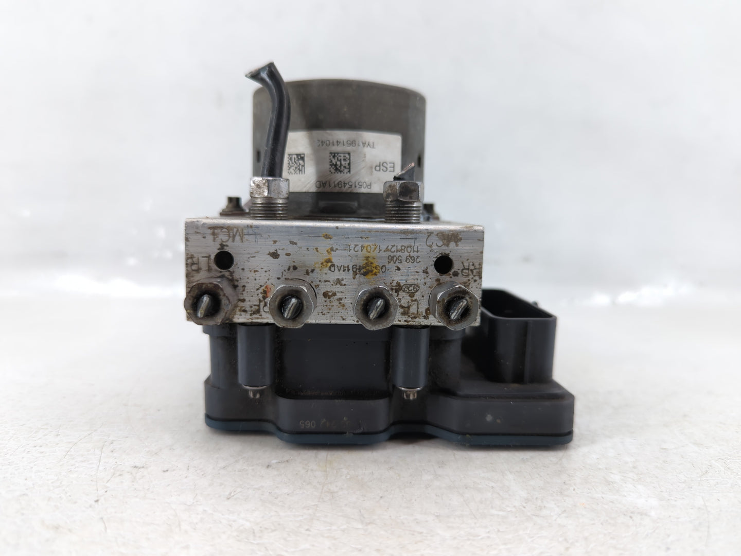 2012 Dodge Caravan ABS Pump Control Module Replacement P/N:P05154911AD 05154911AE Fits OEM Used Auto Parts - Oemusedautopart