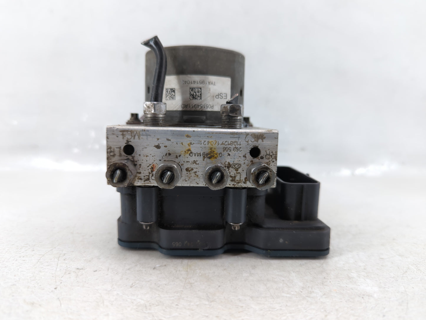 2012 Dodge Caravan ABS Pump Control Module Replacement P/N:P05154911AD 05154911AE Fits OEM Used Auto Parts - Oemusedautopart