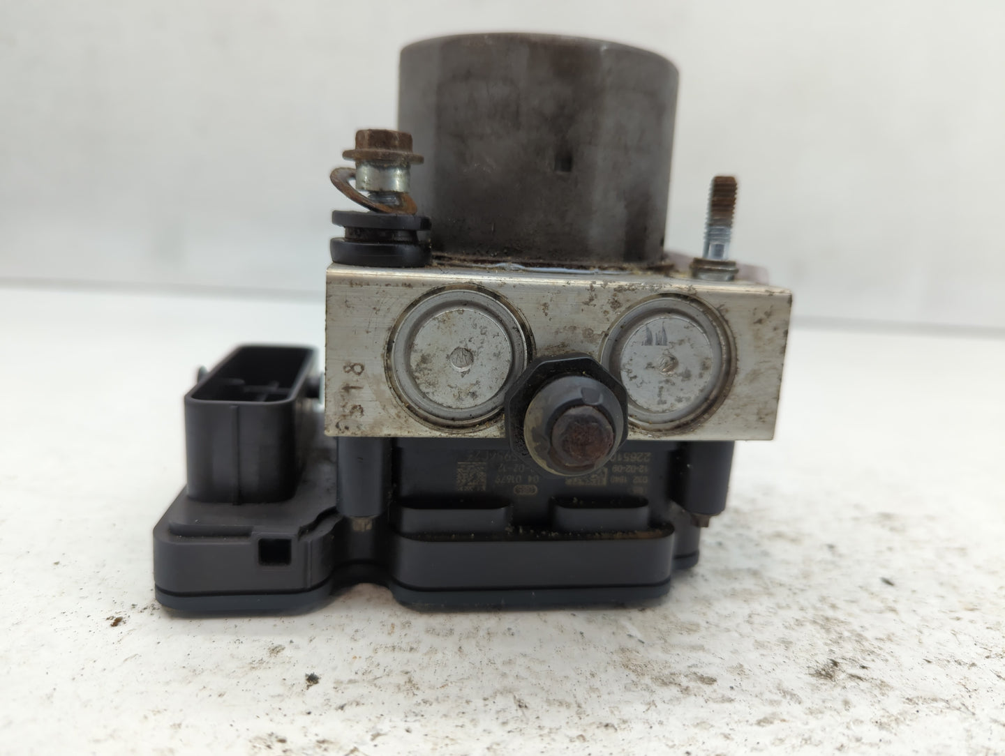 2012 Dodge Caravan ABS Pump Control Module Replacement P/N:P05154911AE Fits OEM Used Auto Parts - Oemusedautoparts1.com