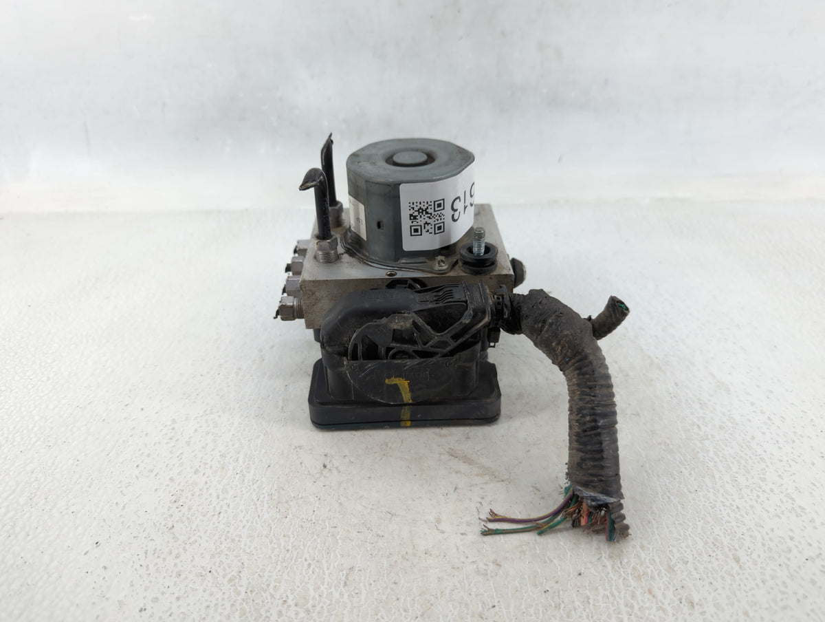 2012 Dodge Caravan Anti-Lock Brake ABS Pump Module Actuator OEM P/N:P05154911AE Fits OEM Used Auto Parts - Oemusedautoparts1