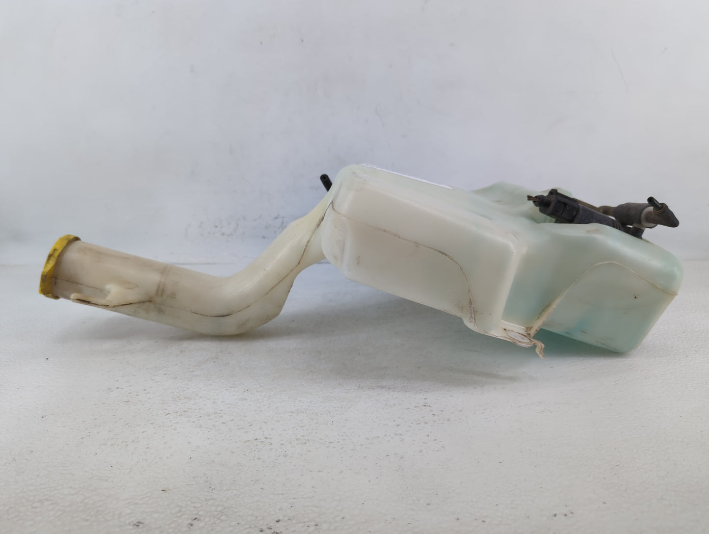 Dodge Caravan Windshield Washer Fluid Reservoir Bottle Oem - Oemusedautoparts1.com