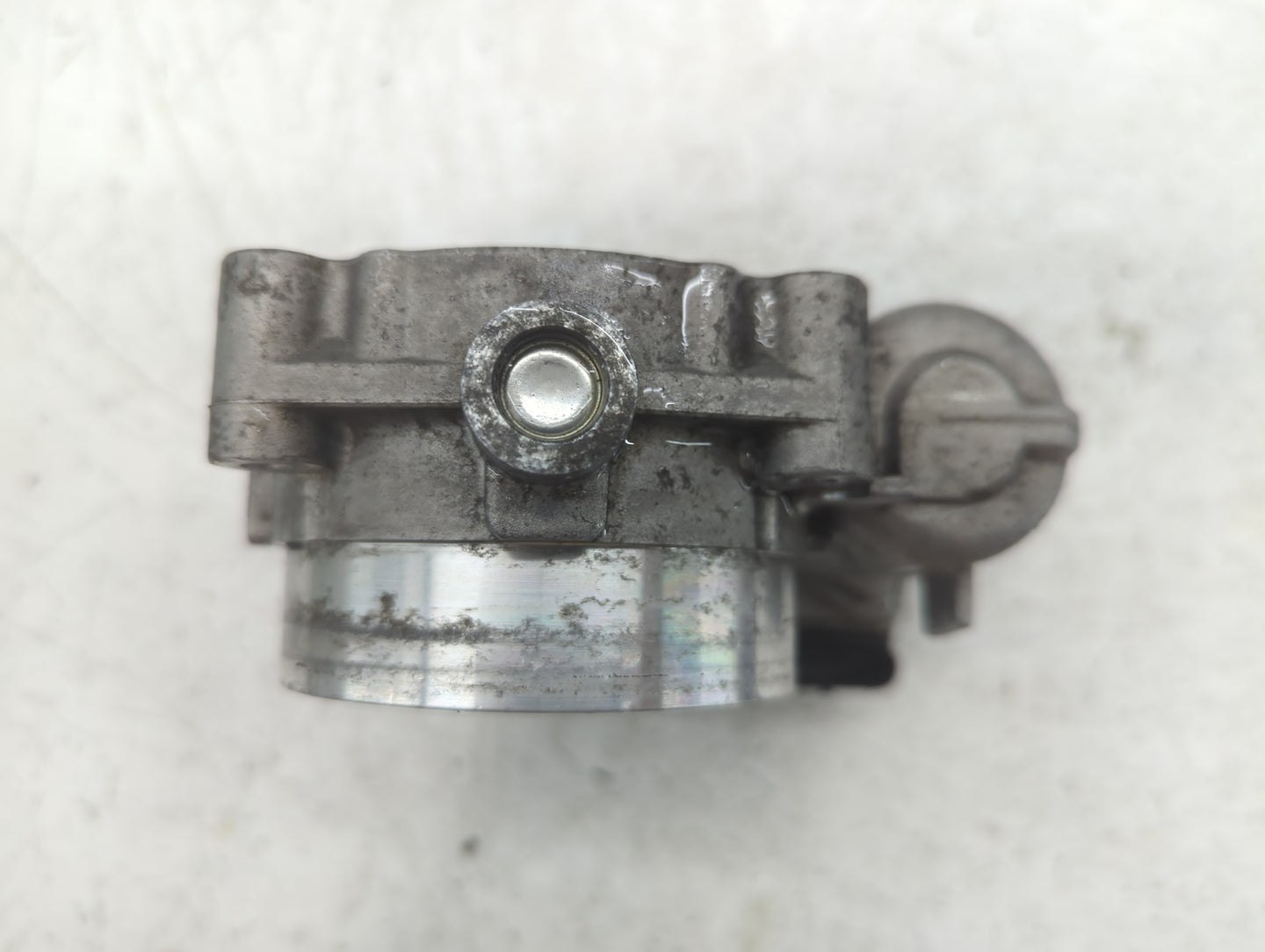 2012 Dodge Caravan Throttle Body P/N:05184349AC Fits Fits 2011 2013 2014 2015 2016 2017 2018 2019 2020 2021 2022 OEM Used Au