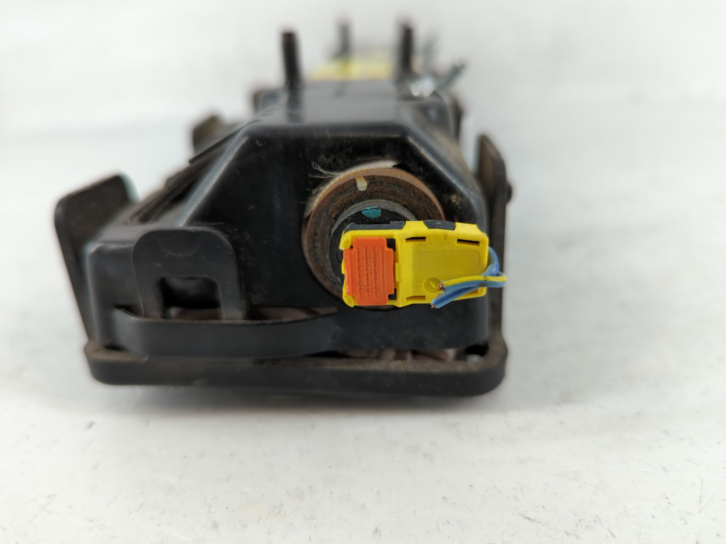 2012 Dodge Caravan Air Bag Driver Left Knee OEM P/N:P05057771AD Fits OEM Used Auto Parts - Oemusedautoparts1.com