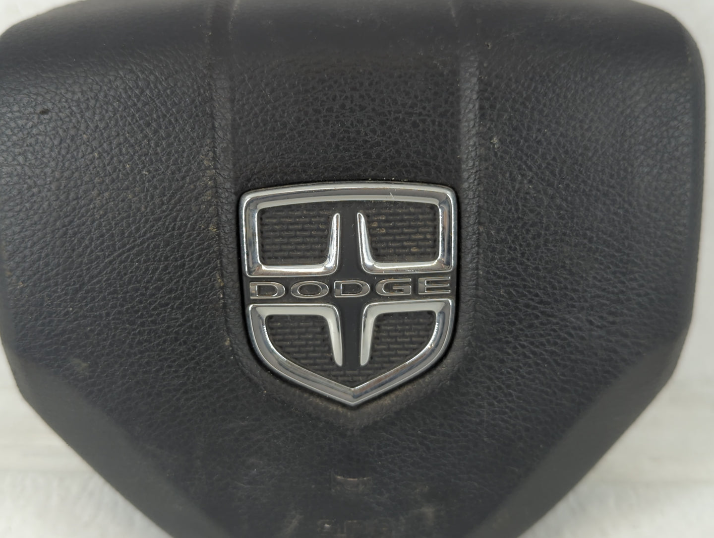2012 Dodge Caravan Air Bag Driver Left Steering Wheel Mounted P/N:P1QK29DX9AG Fits Fits 2011 OEM Used Auto Parts - Oemusedau