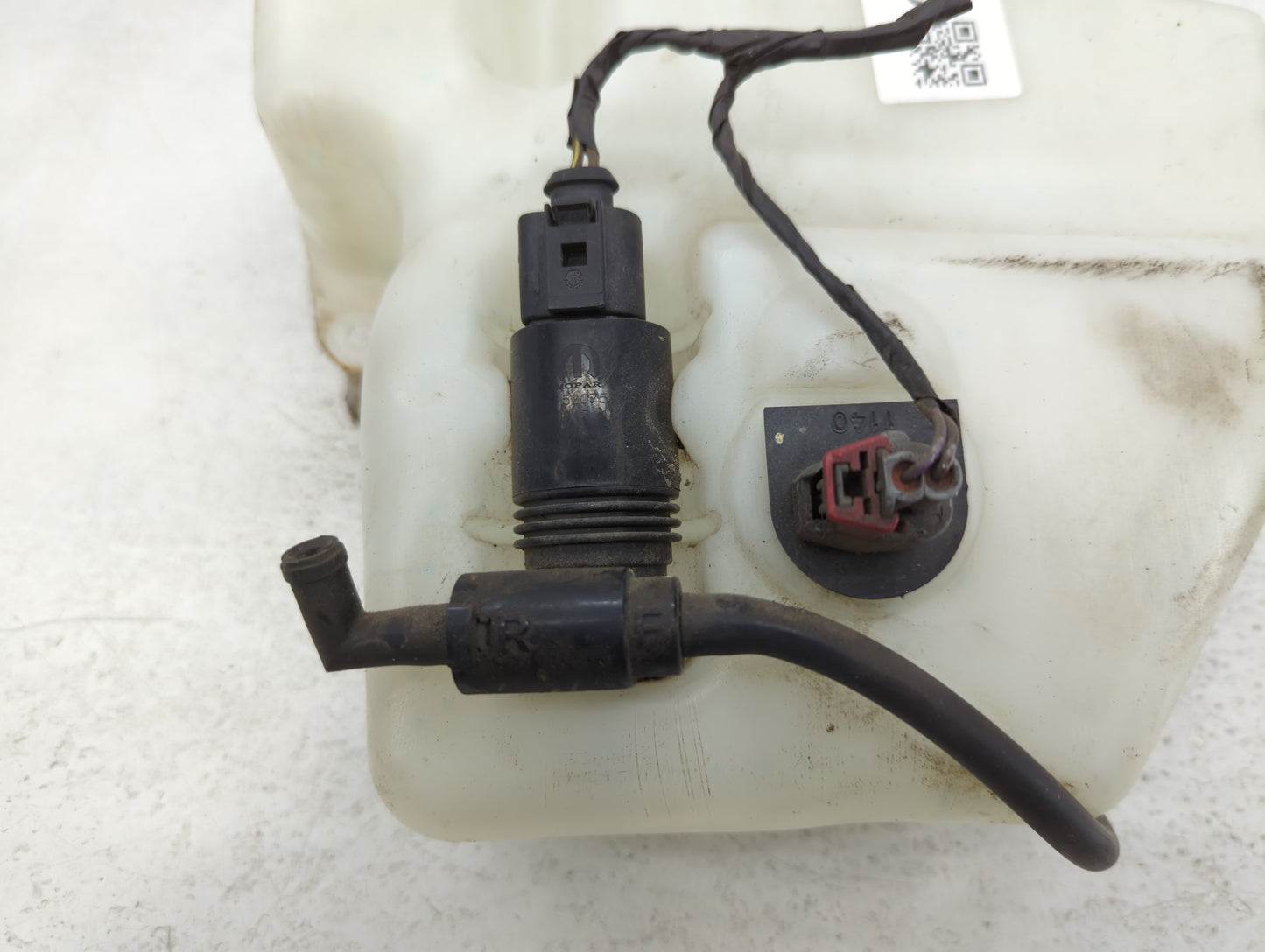 Dodge Caravan Windshield Washer Fluid Reservoir Bottle Oem - Oemusedautoparts1.com