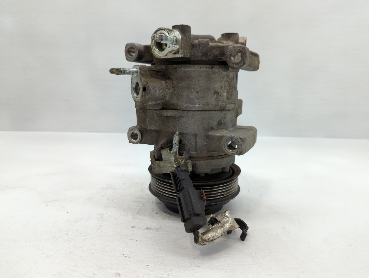 Dodge Caravan Air Conditioning A/c Ac Compressor Oem - Oemusedautoparts1.com