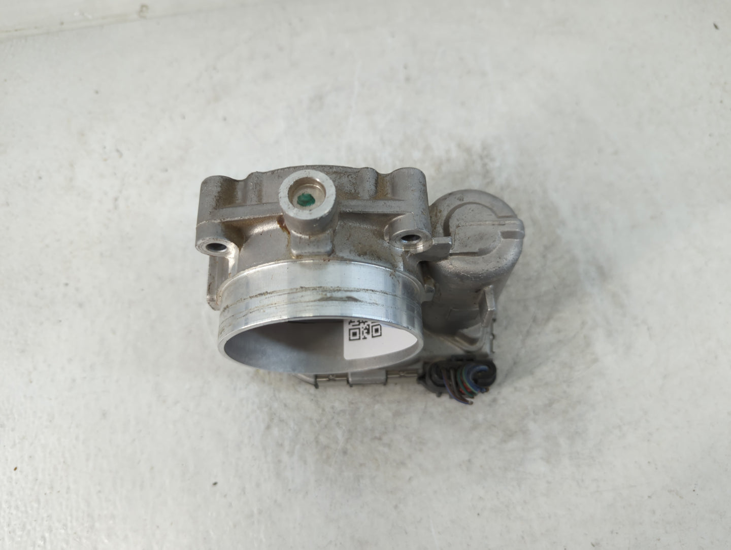 2012 Dodge Caravan Throttle Body P/N:05184349AC Fits Fits 2011 2013 2014 2015 2016 2017 2018 2019 2020 2021 2022 OEM Used Au