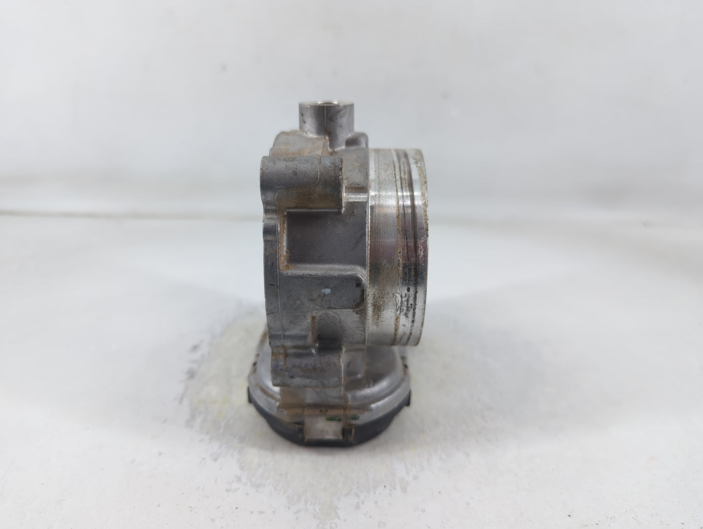 2012 Dodge Caravan Throttle Body P/N:05184349AC Fits Fits 2011 2013 2014 2015 2016 2017 2018 2019 2020 2021 2022 OEM Used Au