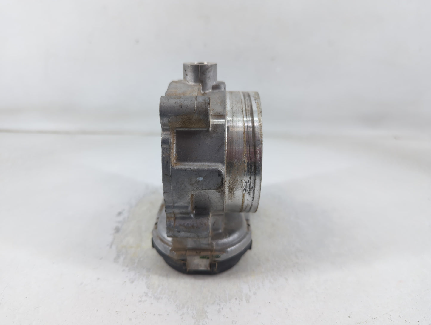 2012 Dodge Caravan Throttle Body P/N:05184349AC Fits Fits 2011 2013 2014 2015 2016 2017 2018 2019 2020 2021 2022 OEM Used Au