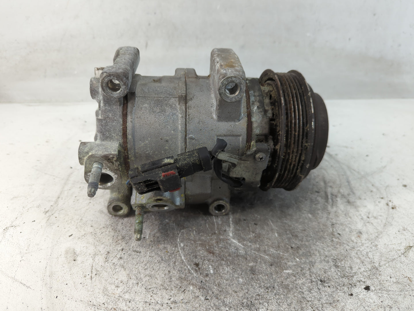 Dodge Caravan Air Conditioning A/c Ac Compressor Oem - Oemusedautoparts1.com